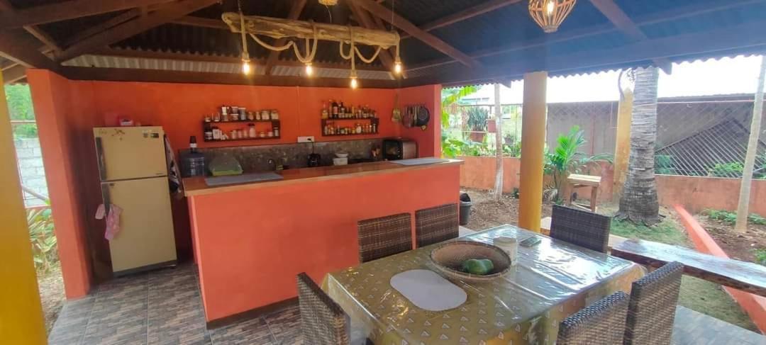 Saschas Place Siquijor Εξωτερικό φωτογραφία